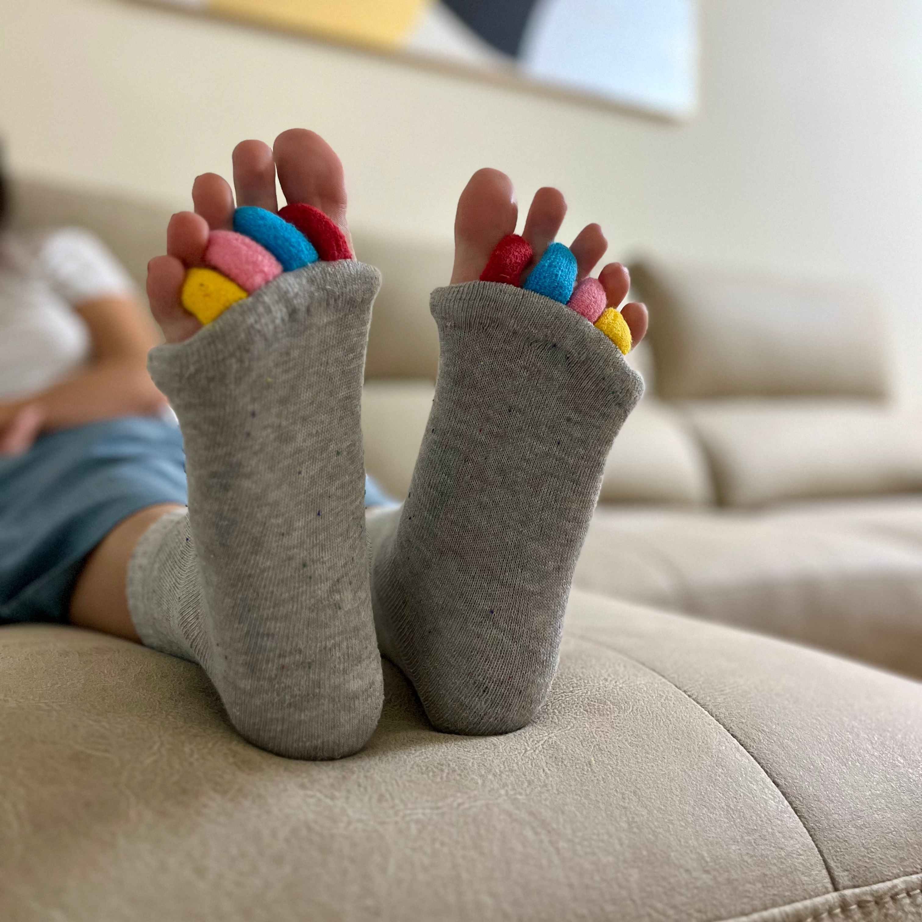 CALCETINES CON SEPARADORES DE DEDOS - ARCOIRIS