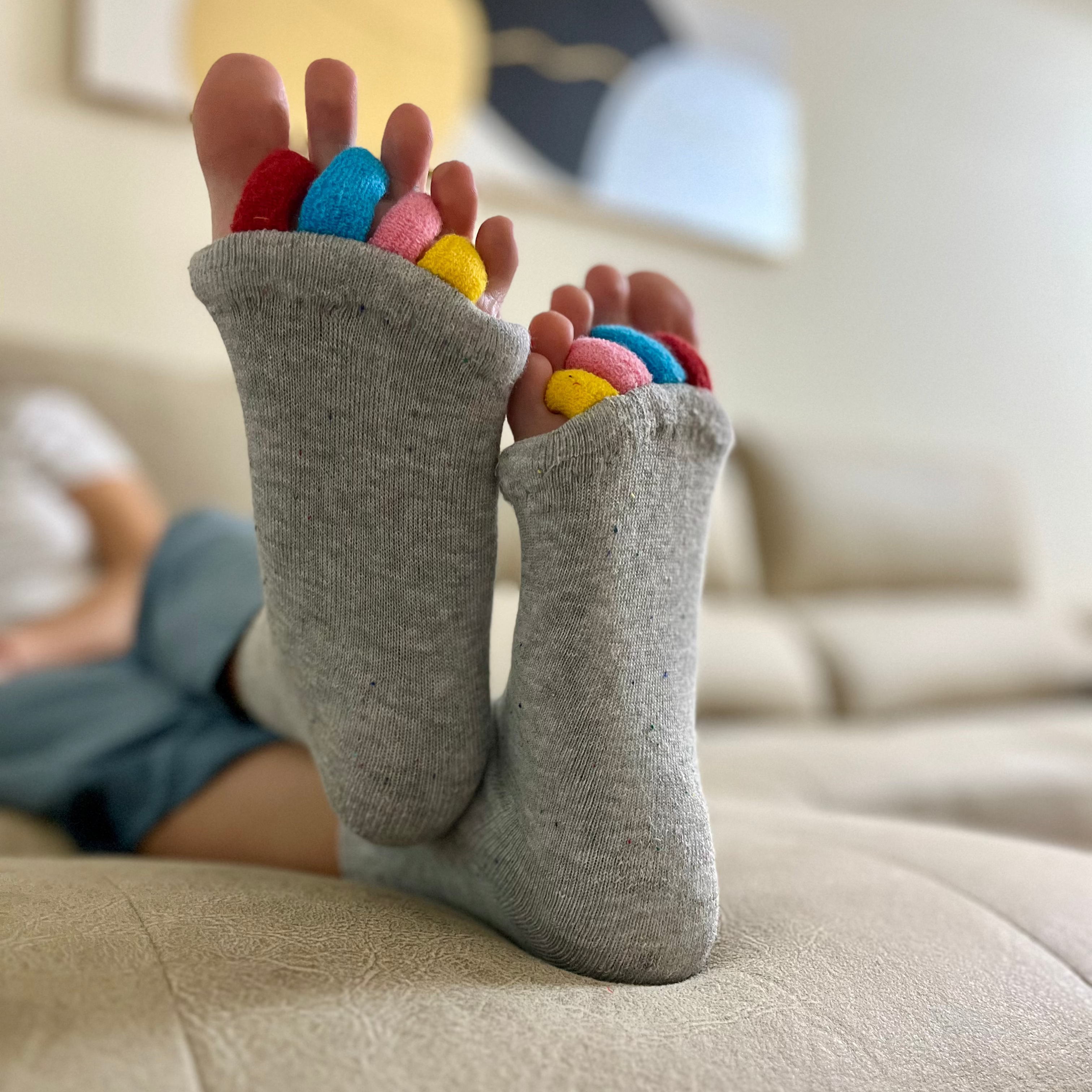 CALCETINES CON SEPARADORES DE DEDOS - ARCOIRIS